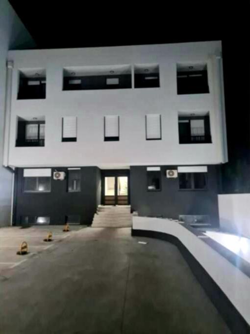 Apartment Snp Center Lux Novi Sad